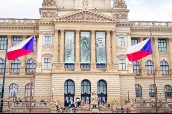 Активисты Kaputin анонсировали митинг за возвращение флага Украины на Национальный музей