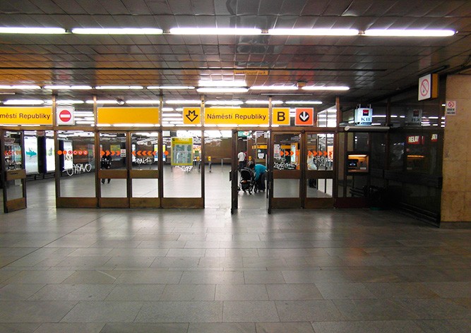 Реконструкцию станции метро Náměstí Republiky отложили
