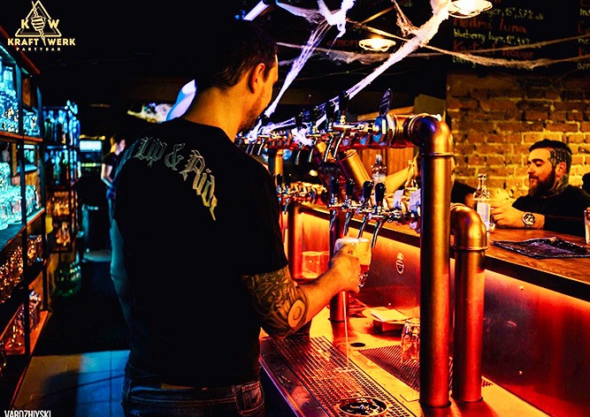 Пражский ресторан «KRAFT WERK» объявил скидку на праздничный корпоратив