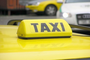 Пражские таксисты готовят новую акцию протеста против Uber