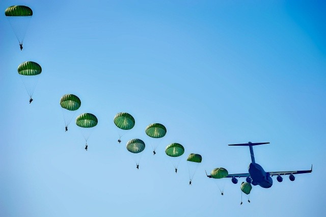 Литва хочет выгнать из своей армии военных с российским гражданством