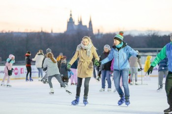Каток на пражской Летне откроется раньше обычного