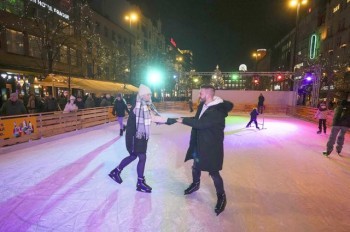 На Вацлавской площади Праги второй раз в истории откроется каток
