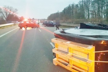 Джакузи стала причиной массового ДТП на шоссе в Чехии
