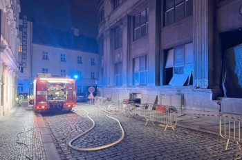 Пожарные эвакуировали 6 зданий в центре Праги из-за утечки газа