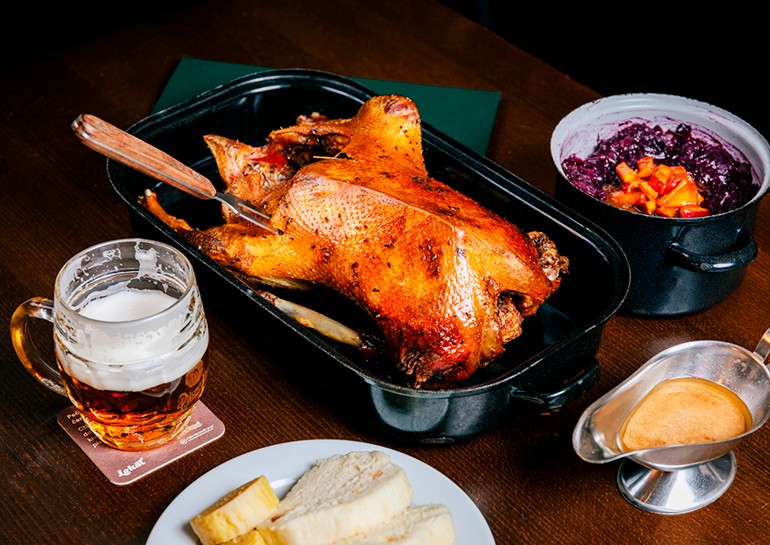 Умер кардинал и бывший архиепископ Праги Доминик Дука