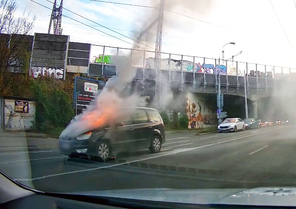 В Чехии полиция оказался в нужное время в нужном месте: видео