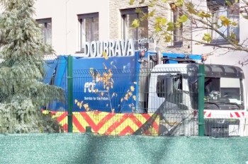 В Чехии мусоровоз насмерть задавил пенсионерку в доме престарелых