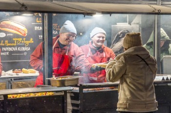 Из-за эпидемии желтухи на рождественских ярмарках в Праге введут специальные меры