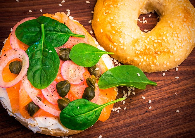 Нью-йоркские рецепты на чешский лад: идеальный завтрак в Bagel Lounge