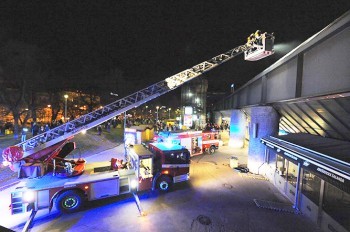 Из-за пожара в Праге эвакуировали Главный вокзал