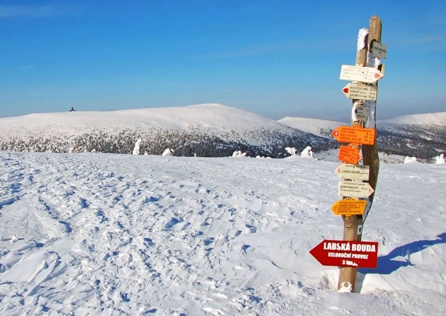В горах Чехии объявлен первый уровень лавинной опасности