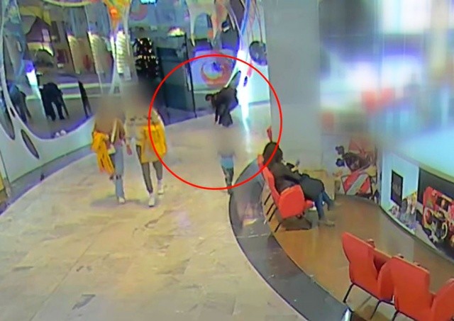 Присвоившая 3000 евро жительница Праги явилась в полицию с нелепым объяснением