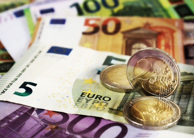 Министр Дворжак: Чехия будет переходить на евро спонтанным путем