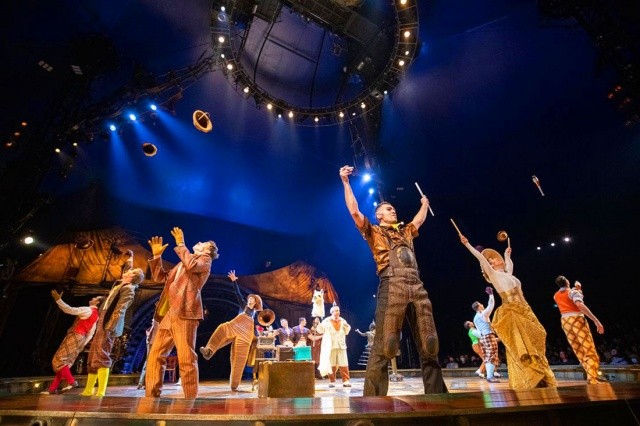 В Прагу приедет Cirque du Soleil: зрителей ждут 28 показов программы KURIOS