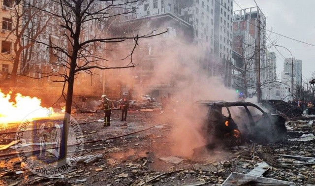 В результате российского удара по Киеву пострадал «Чешский центр»