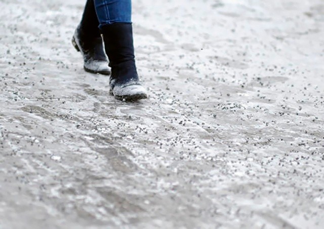 Синоптики объявили новое предупреждение о гололедице в Чехии