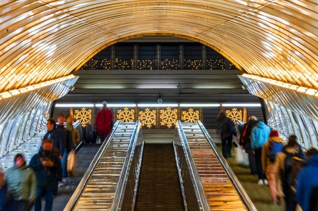 Работу метро в Праге продлят в новогоднюю ночь