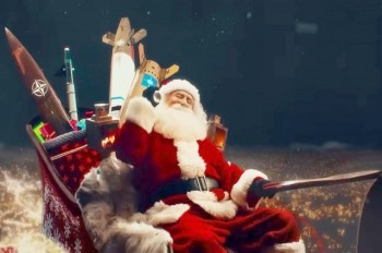 Россия сбила летящего Санта-Клауса в пропагандистском ролике: видео