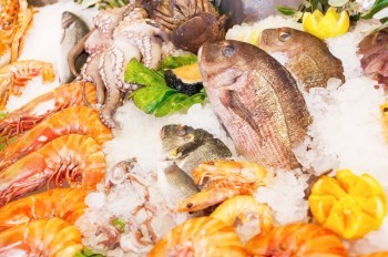 Магазин Ocean Food в Праге – огромный ассортимент морепродуктов к Новому году