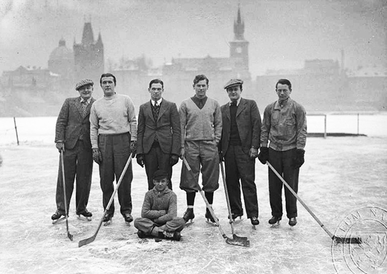 Когда в Праге замерзала Влтава: старые фото