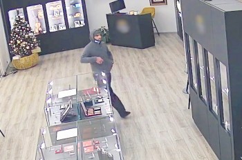 В Праге произошла дерзкая кража золота на 4,5 млн крон: видео