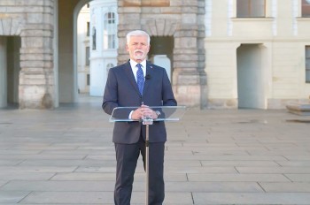 Президент Чехии выступит с новогодним обращением к нации