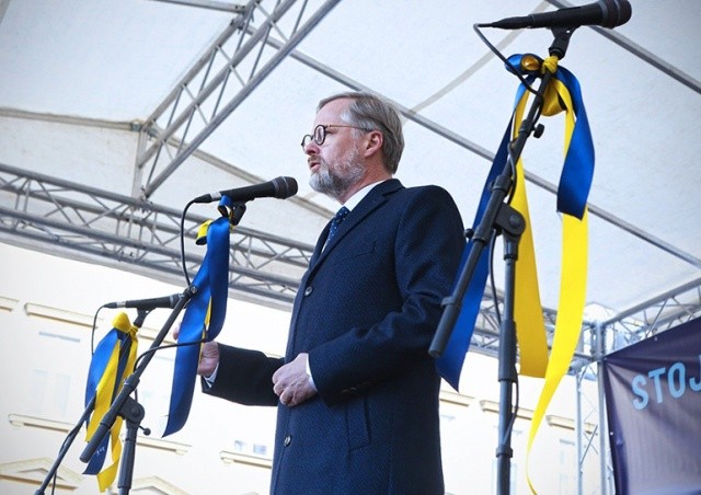 Премьер Чехии поддерживает срочное принятие Украины в Евросоюз