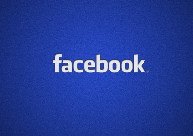 В работе Facebook произошел сбой 