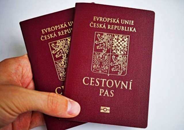 Названо число россиян, получивших гражданство Чехии в 2023 году