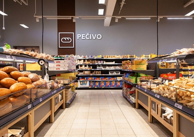 Продуктовые супермаркеты по всей Чехии закроются на один день