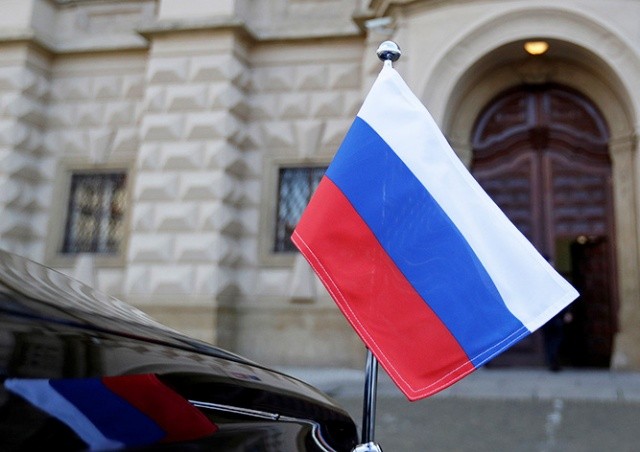 Посол России попросил президента Чехии помочь сохранить школу при посольстве РФ