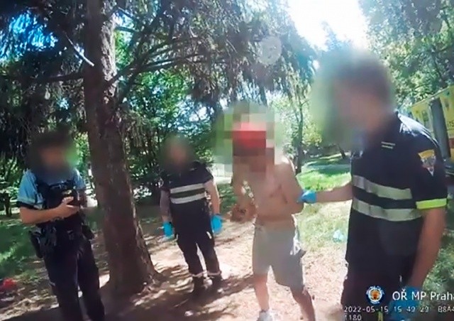 В Праге вора настигла мгновенная карма: видео