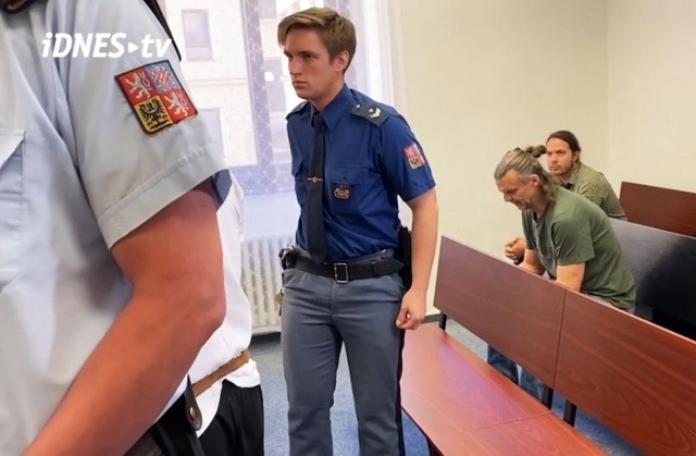 В Чехии судят украинца, взорвавшего петарду внутри жены. Он объяснил свой поступок