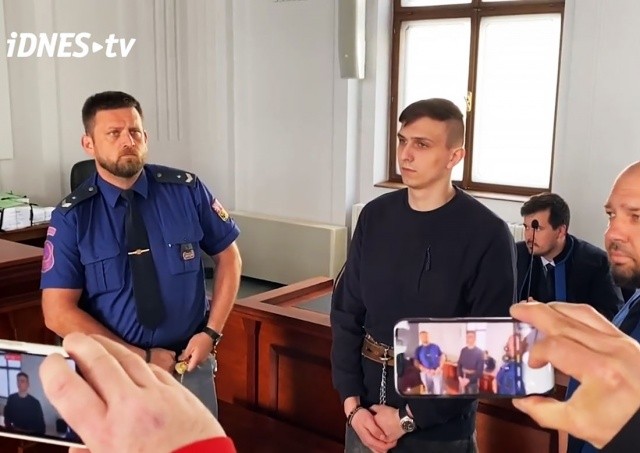Суд отклонил апелляцию украинца, изнасиловавшего и пытавшегося убить 15-летнюю школьницу