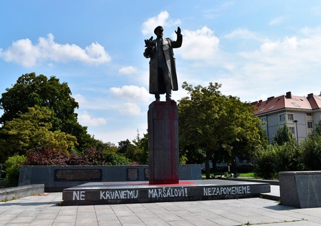 Прага-6  закрывает памятник маршалу Коневу