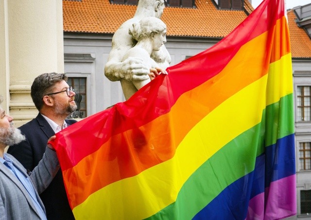 В пятницу в саду Музея литературы Праги пройдет дегустация грузинских вин и блюд