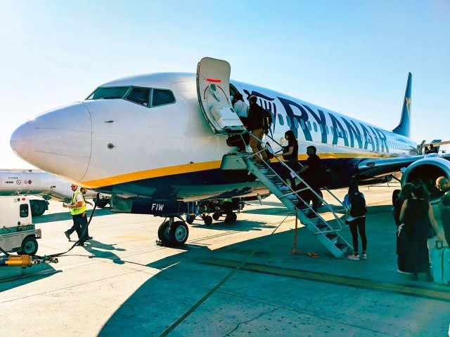 Ryanair объявил скидку на рейсы из Праги