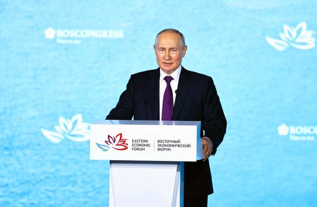 Путин назвал ошибкой советское вторжение в Чехословакию 
