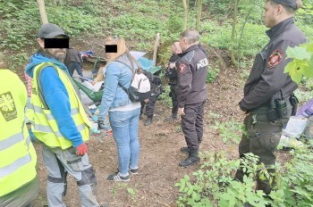 В Чехии неожиданная находка до жути напугала осужденных в лесу