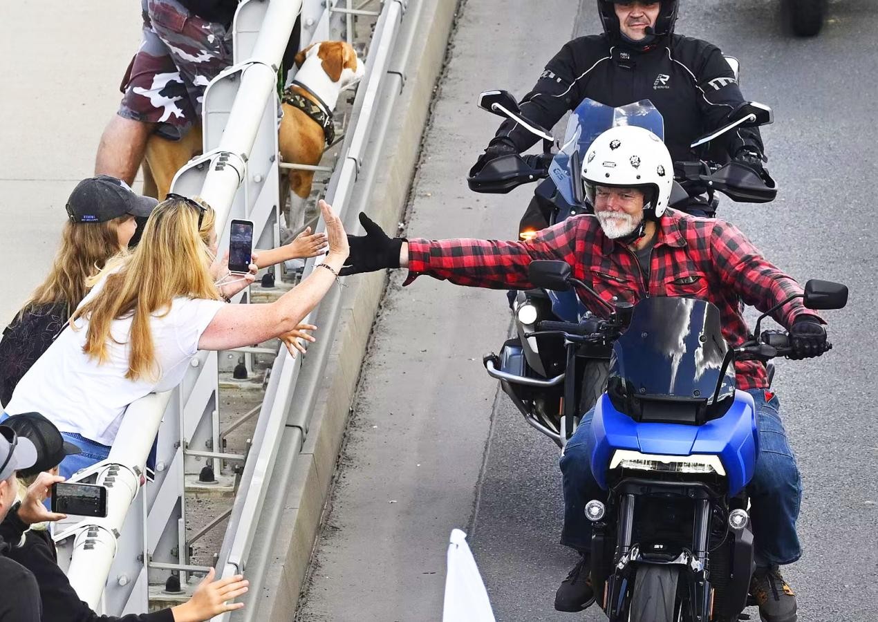 Президент Чехии принял участие в мотопробеге Harley-Davidson