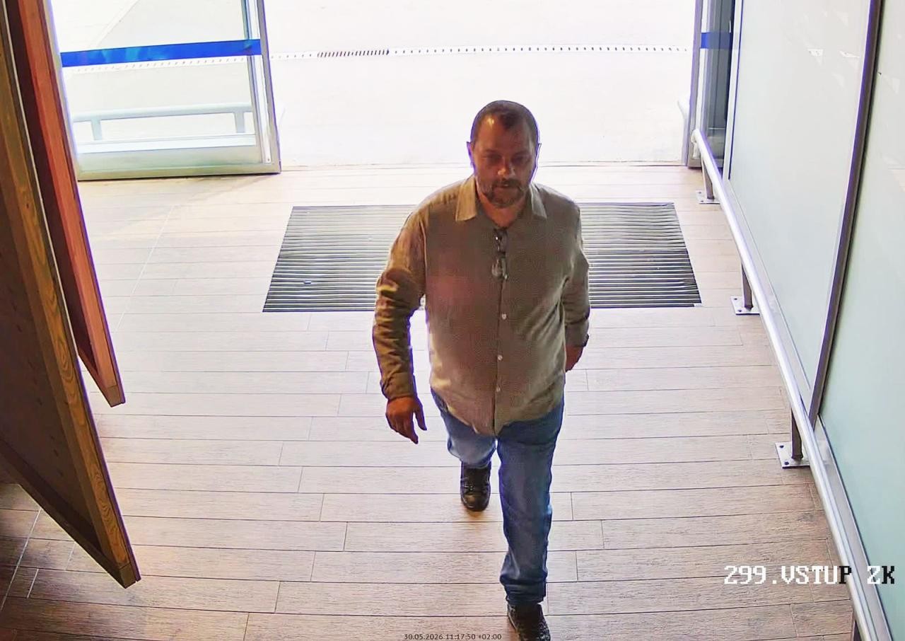 Молниеносная кража на парковке в Праге попала на видео