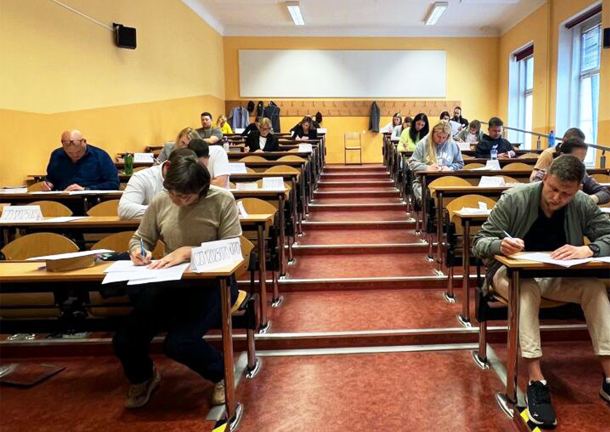 Суд обязал жительницу Чехии заплатить подоходный налог с проституции
