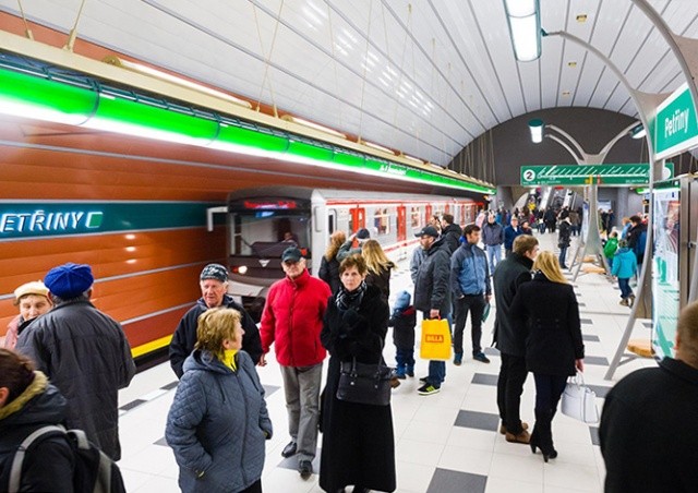 Спектакль для детей «Барбоскины в киберпространстве» в Праге