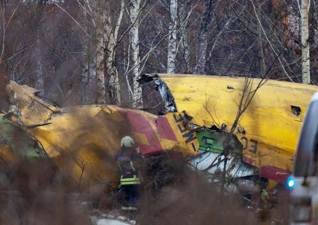 В Вильнюсе грузовой самолет упал во двор жилого дома: видео