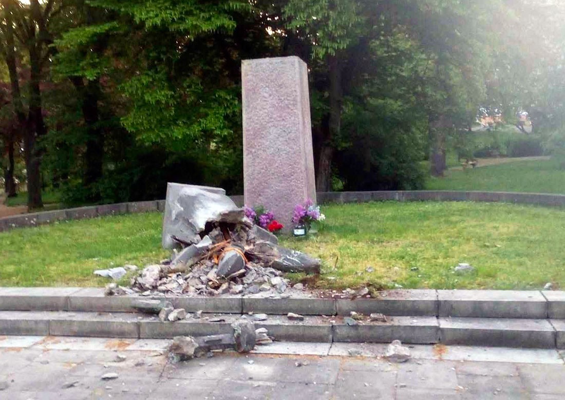 В Чехии вандалы уничтожили памятник павшим советским воинам