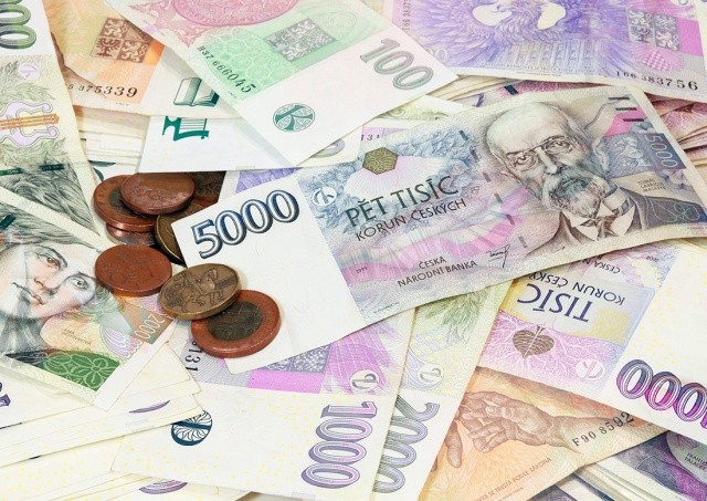 Названа актуальная средняя зарплата в Чехии