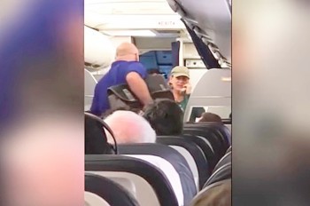 Пилот United Airlines напугала пассажиров тирадой о разводе
