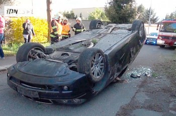 В Праге пьяный иностранец перевернулся на своем BMW