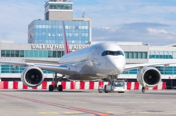 Европарламент одобрил новые правила авиаперевозок: что изменится для пассажиров